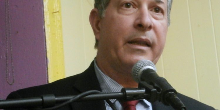 Luís Toral Córdova confiado en el desarrollo del país