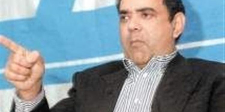 Peláez trataba afanosamente que Plutarco González le pagara una deuda