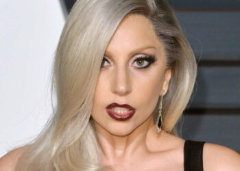 Lady Gaga narra experiencia de su depresión