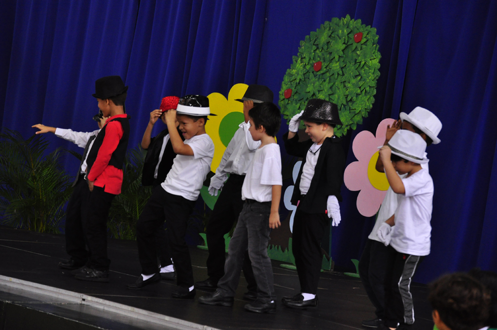 Colegio Bilingüe New Horizons celebra el Día de las madres y los padres