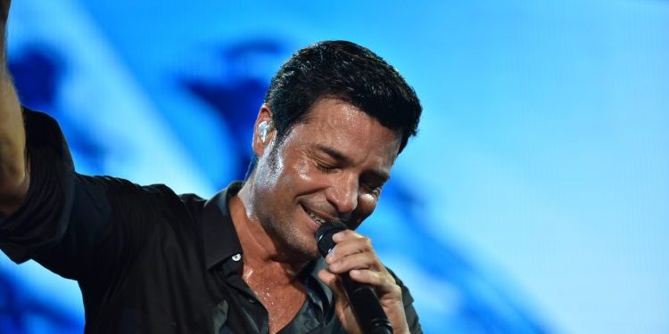 El boricua Chayanne derrite féminas en Santo Domingo