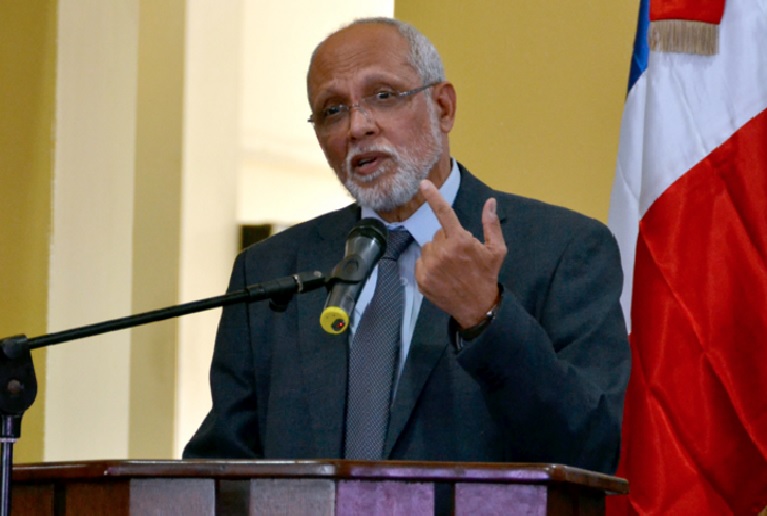 SISALRIL explica resolución acoge extranjeros en SDSS