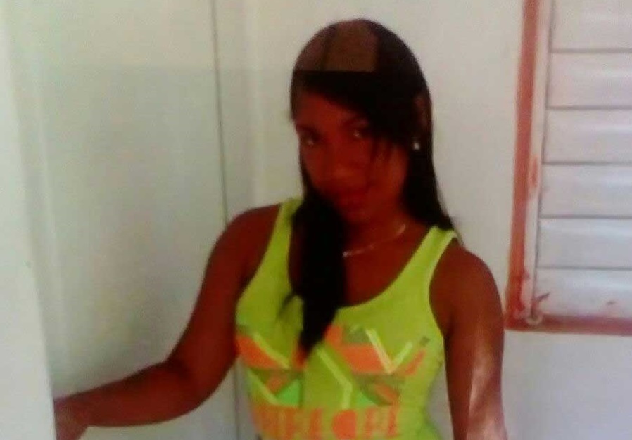 Hombre mata ex pareja mientras ésta compartía con amigos