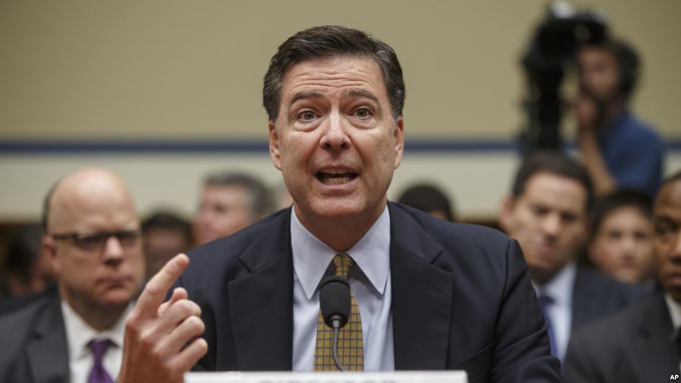 FBI exoneró de culpa a Clinton porque no hubo intento de cometer delitos