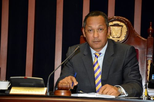 Senado aprobó de urgencia el proyecto para financiar el 911