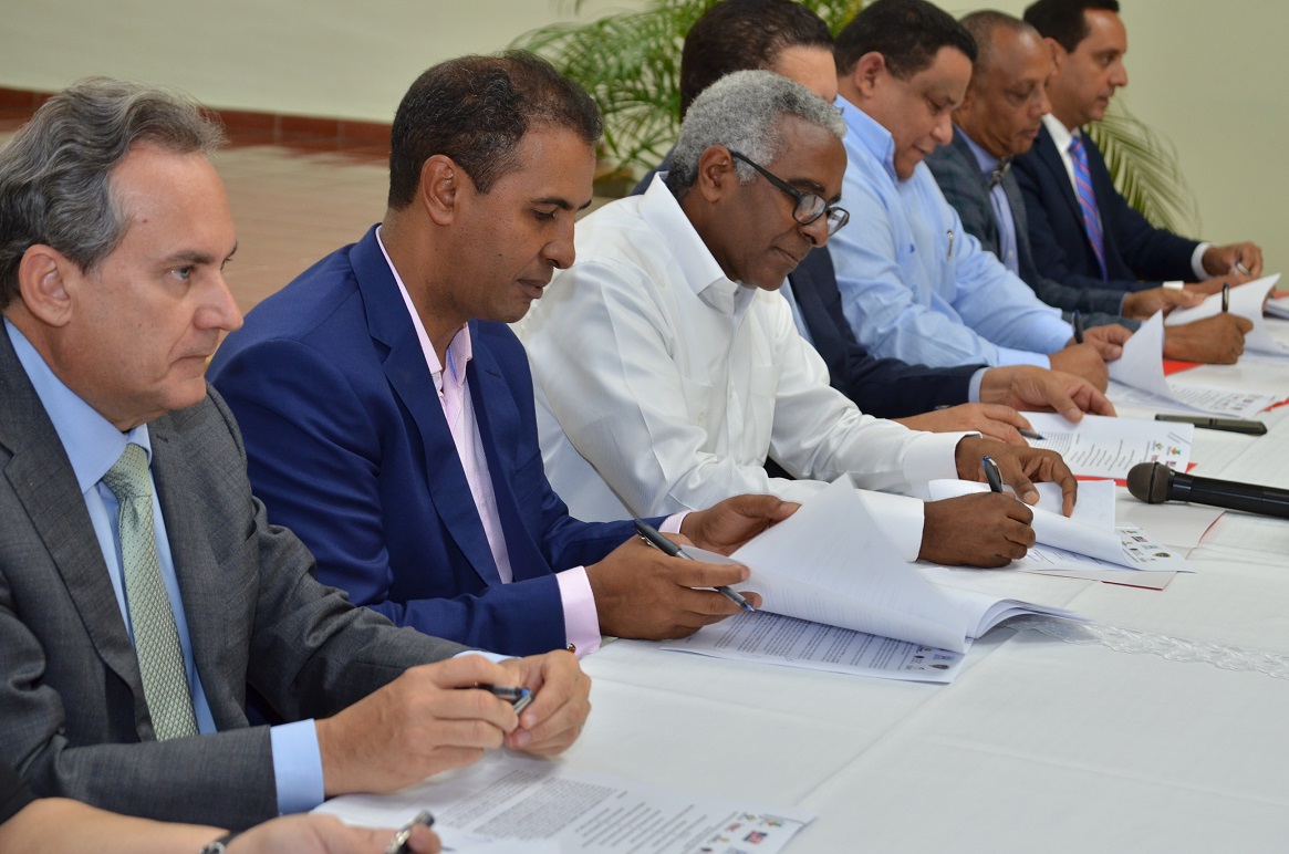 Universidad INTEC se une al Plan Dominicana Limpia