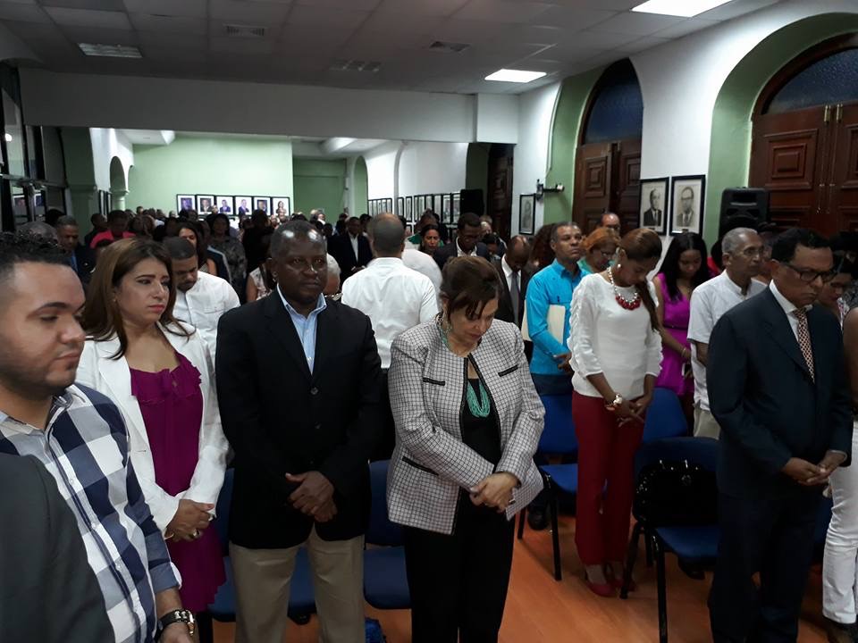 Profesor Adriano de la Cruz encabeza plancha para dirigir CDP