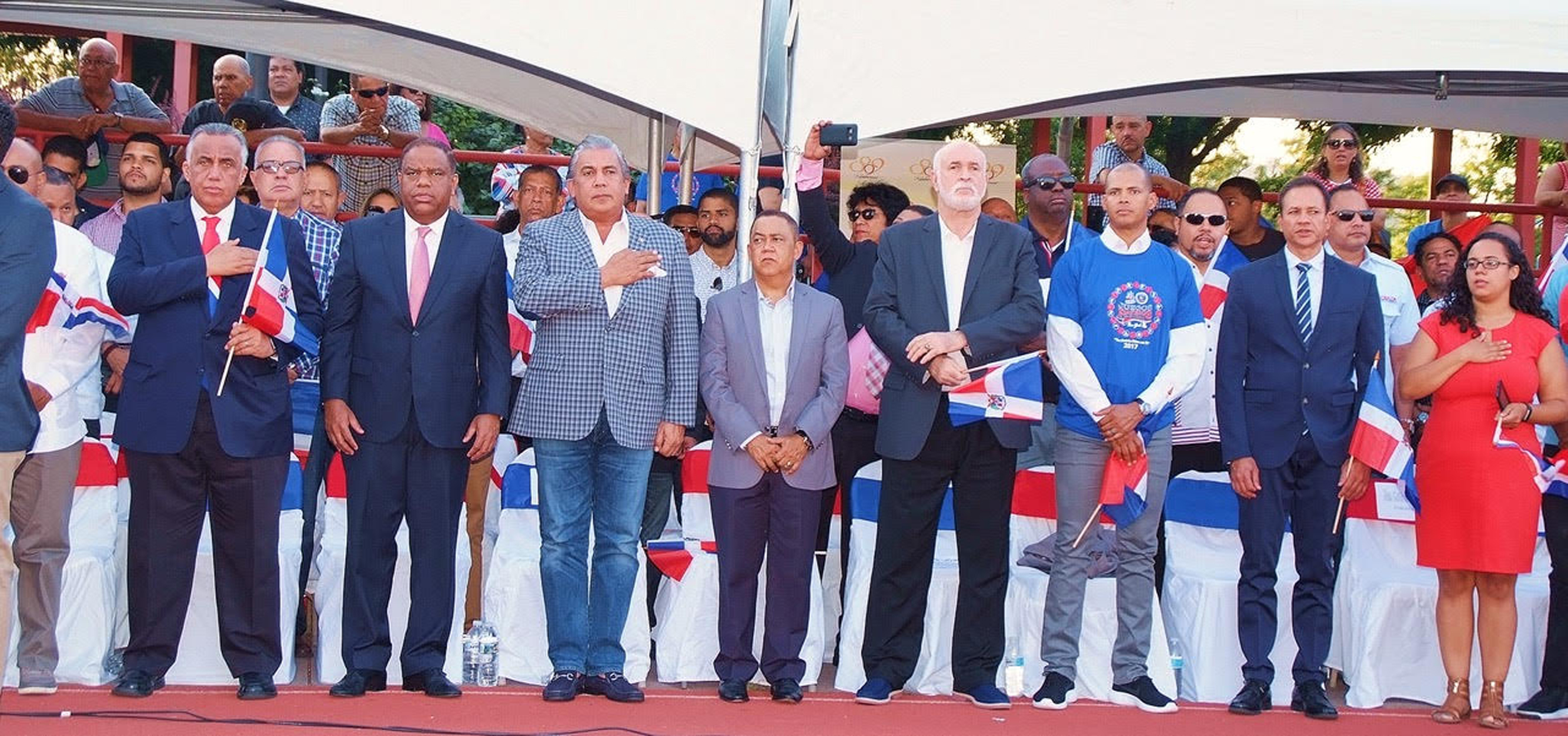 Juegos patrios unen a dominicanos en Nueva York