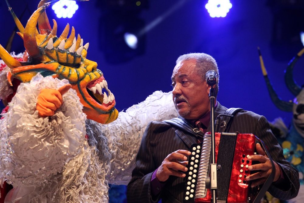 Fefita La Grande y Francisco Ulloa en un desborde de alegría típica en Fortaleza Ozama