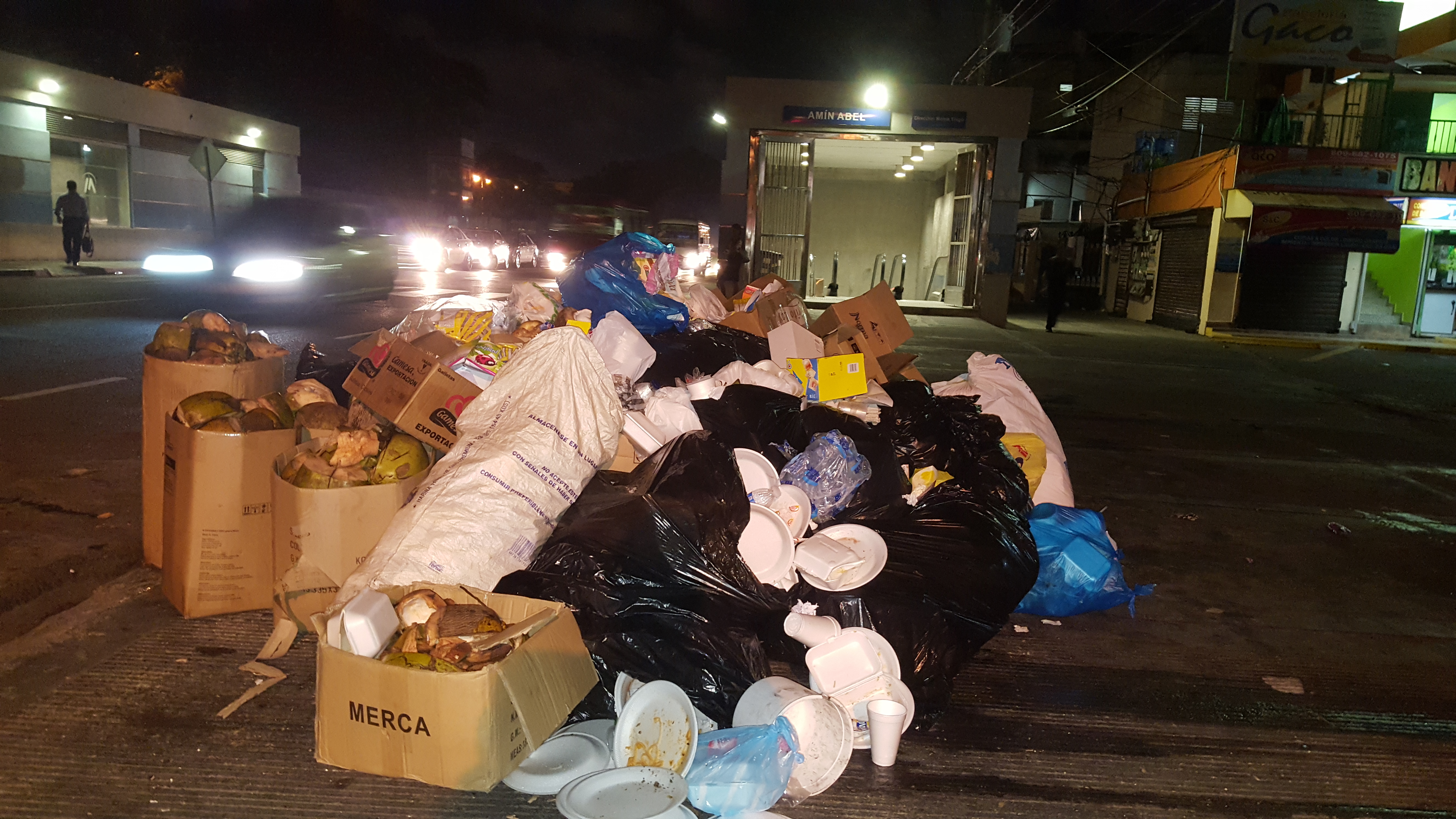 Munícipes de Santo Domingo Norte se quejan por cúmulo de basura