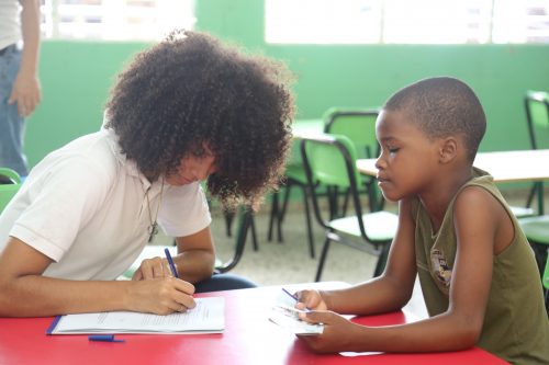 Llega a Capotillo el programa Ángeles de la Cultura