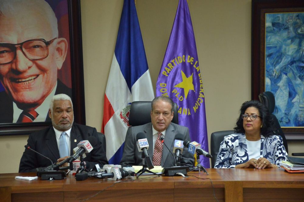 Comité Político del PLD suspende tres regidores