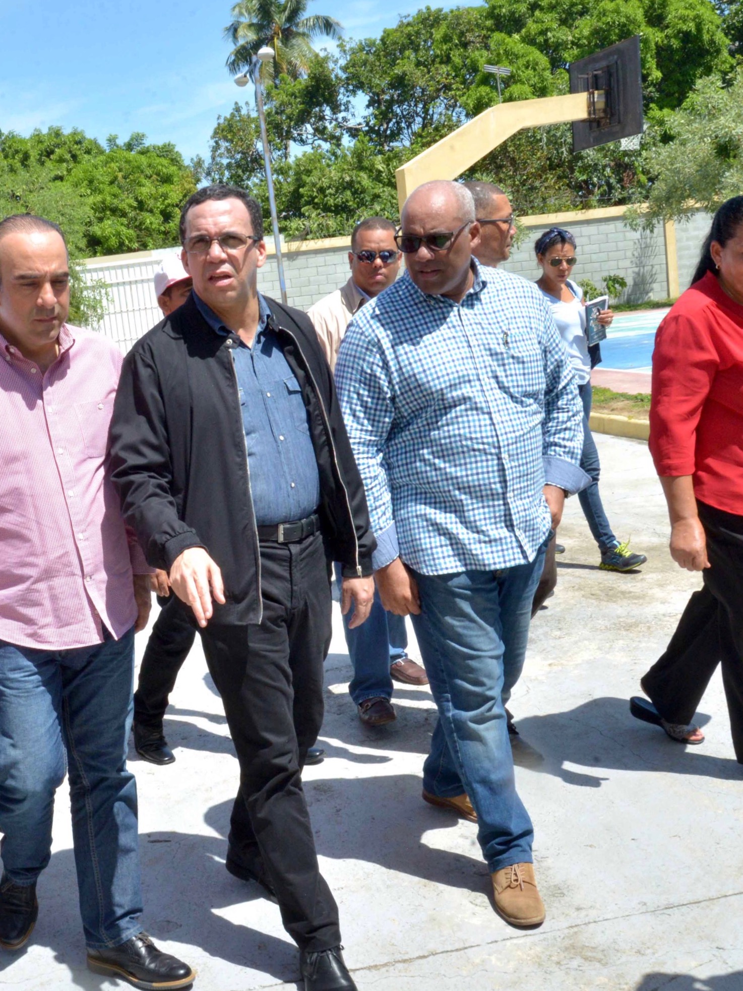 Navarro exhorta a integrarse a docencia el lunes