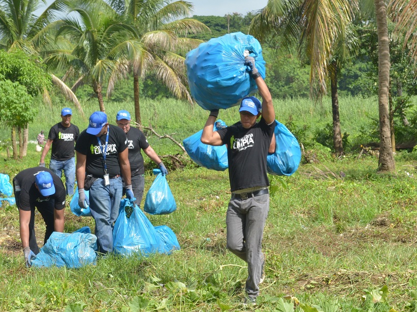 Voluntariado cervecería participa en la Jornada Nacional de Limpieza