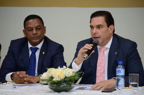 Expertos plantean sistema mixto de reparto fondos de pensiones