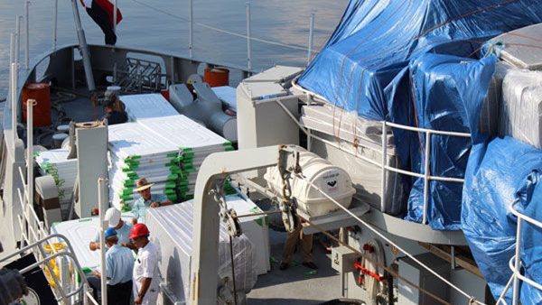 Dominicana envía alimentos y materiales de construcción a Cuba