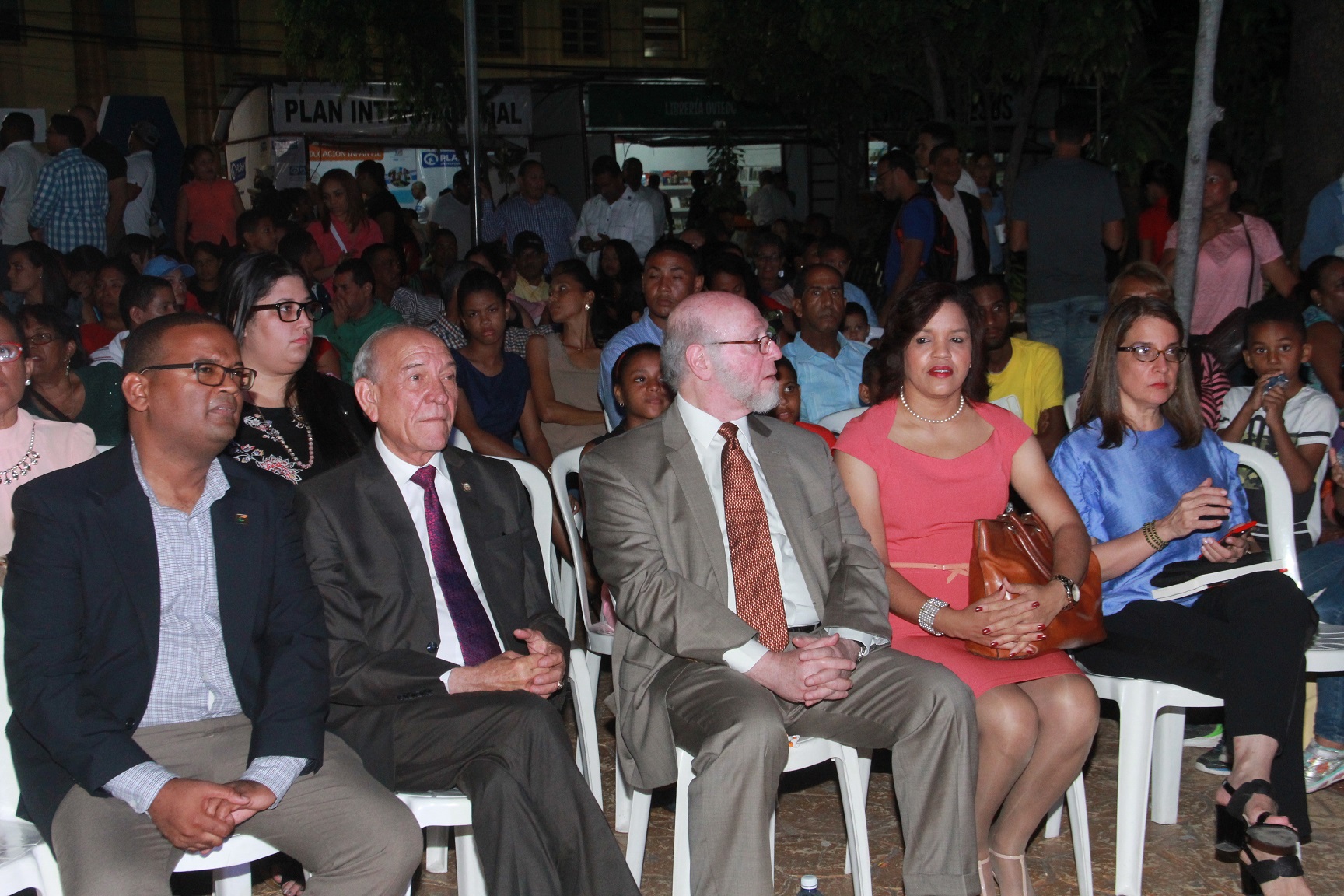 Azua de Compostela vive pleno júbilo cultural