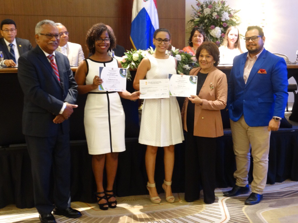 Premian ganadores concurso de vídeos cortos sobre cambio climático