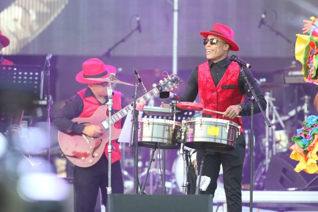 Chiquito Team Band cautivan con su estilo salsero en el Festival Presidente