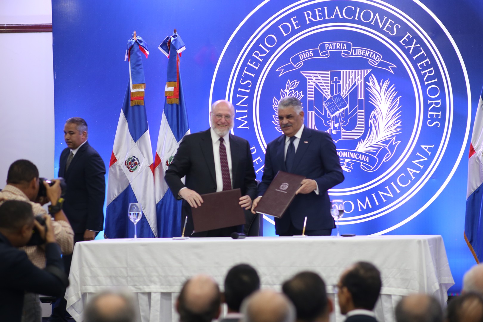 Pedro Vergés considera necesario RD cuente con una diplomacia cultural