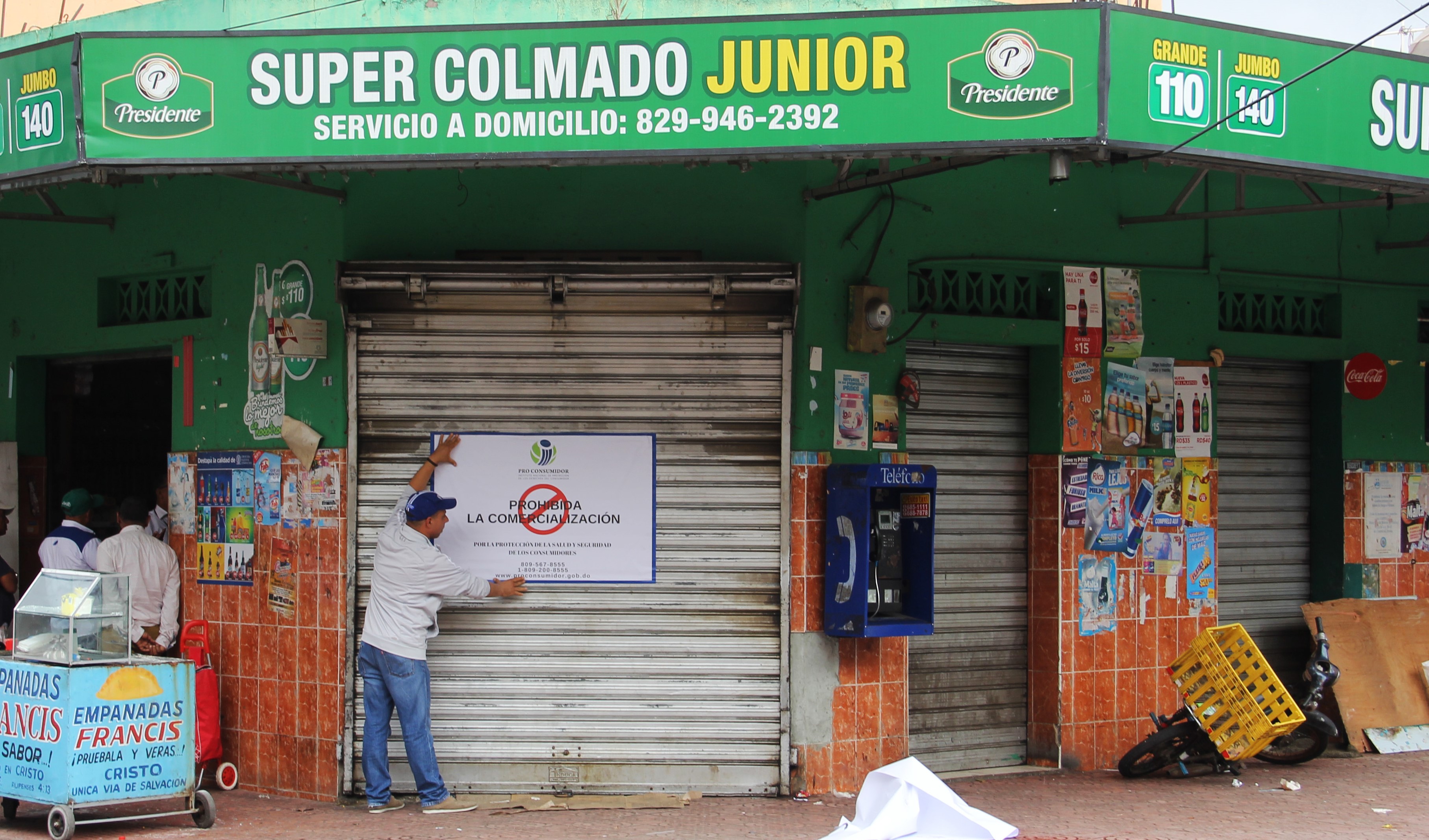 Pro Consumidor cierra restaurante y otros negocios en Barrio Chino