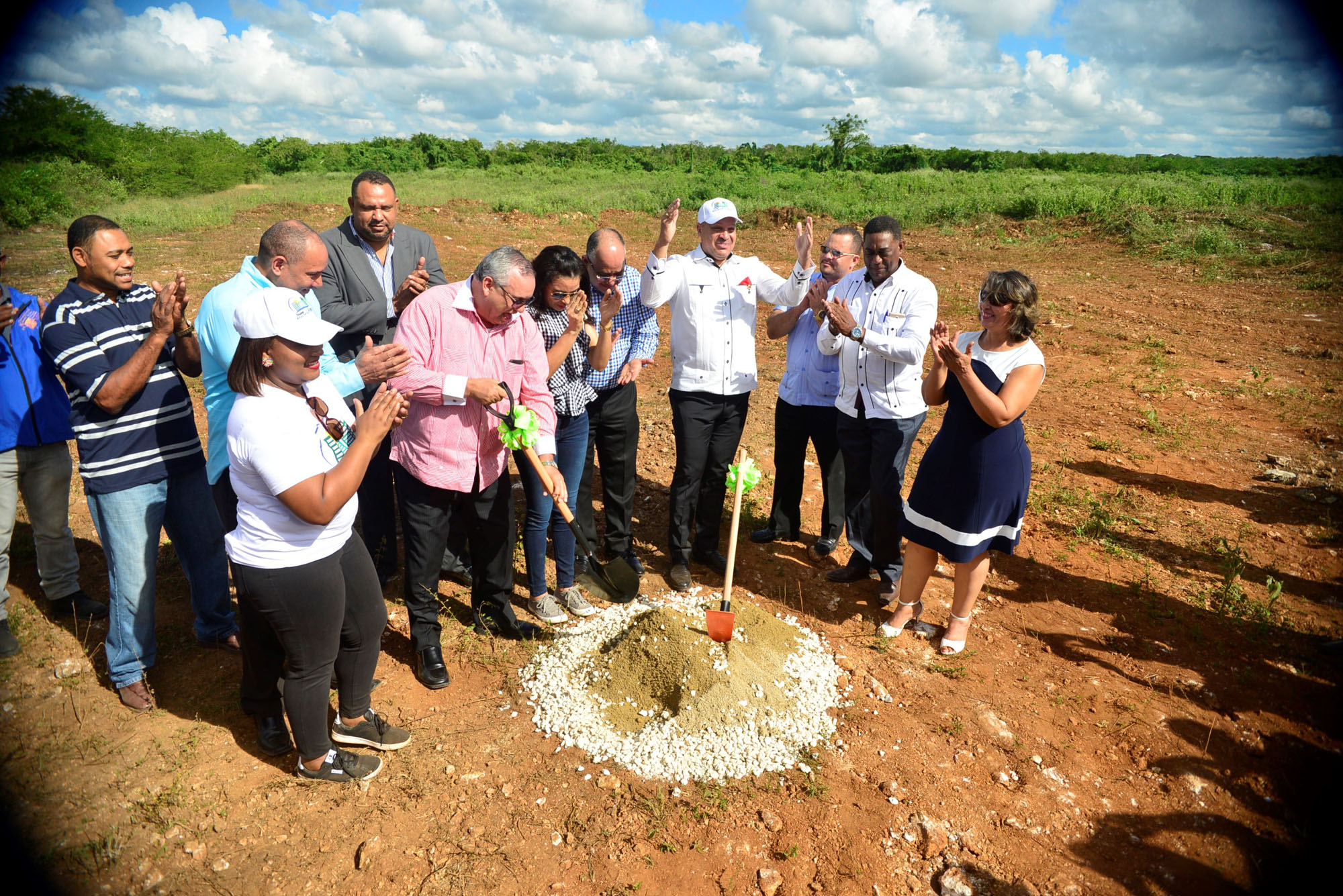 COPYMECON inició construcción 2,400 viviendas económicas