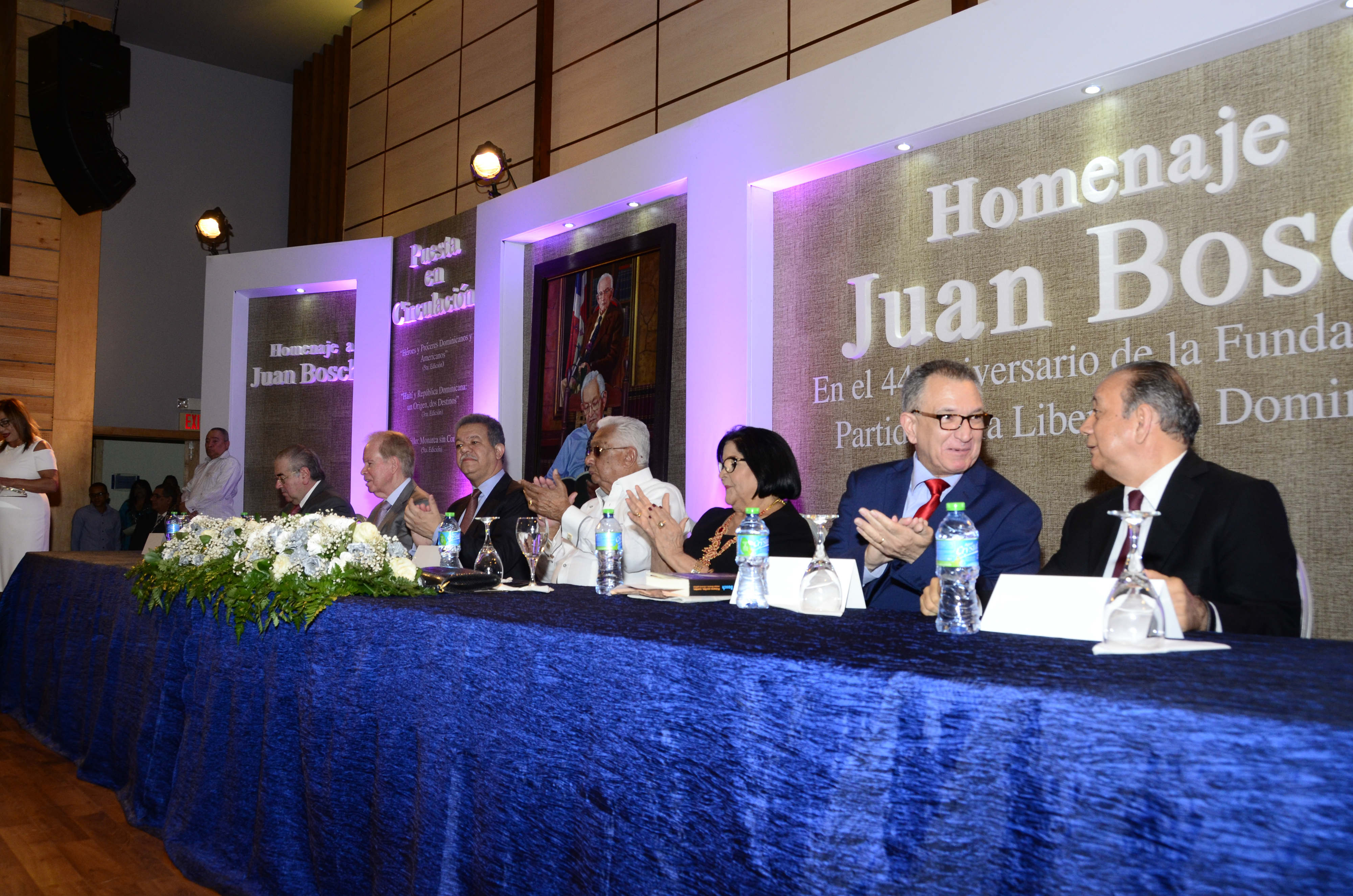 Nuevos libros de Euclides Gutiérrez Félix en homenaje a Juan Bosch