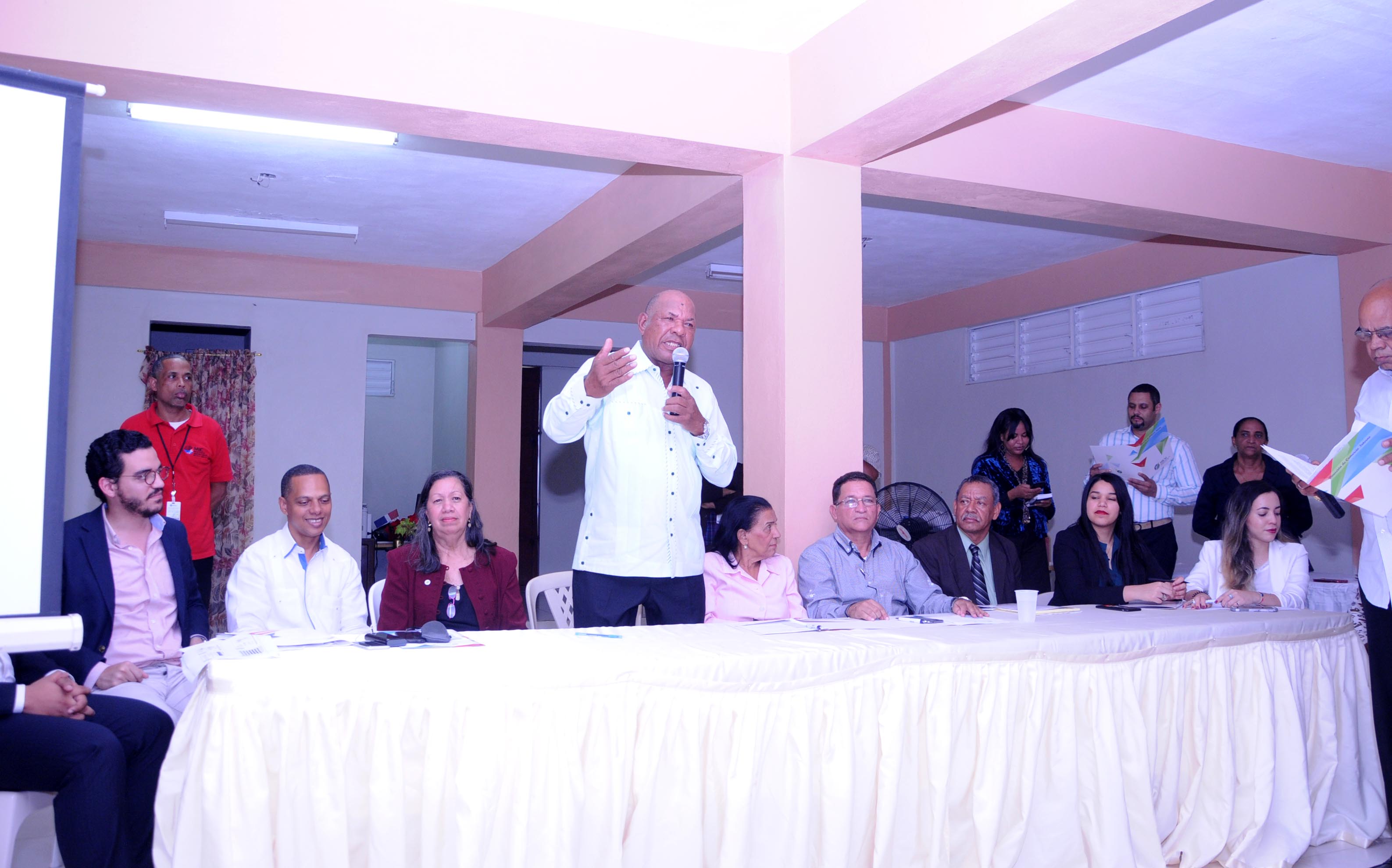 Gobierno promuve regulación del mercado fronterizo