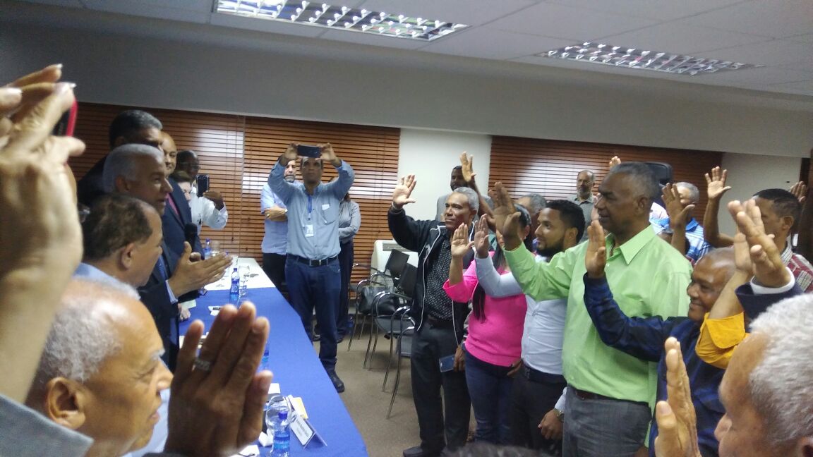 Dirección PRD en Puñal, Canabacoa y Guayabal de Santiago pasan al PRM