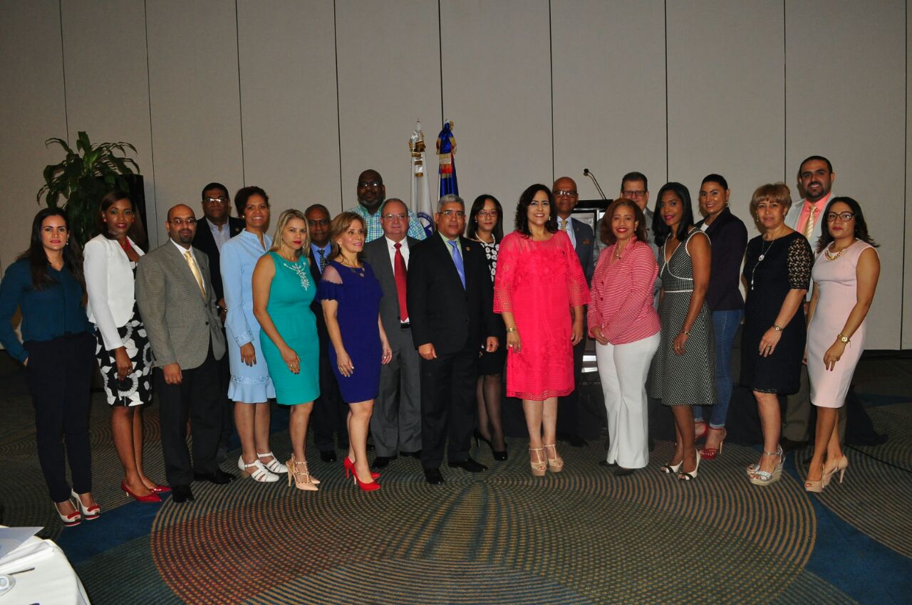 Alejandra Peña Soto preside Sociedad de Gastroenterología