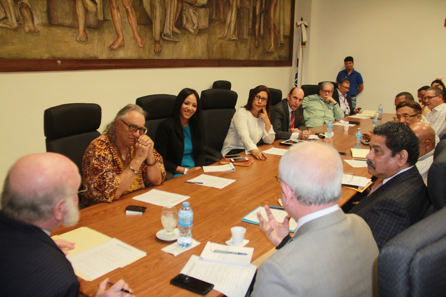 Cultura y Comisión Nacional de Carnaval trazan la ruta para el Desfile Nacional 2018