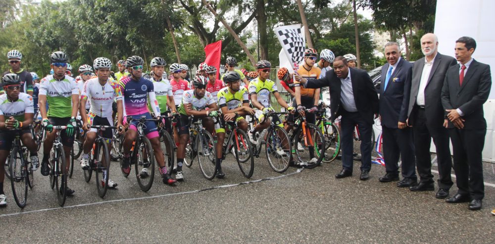 Diego Milán conquista la Primera etapa de la Vuelta Ciclística Independencia