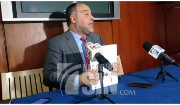 Ricardo Arjona demandará Saymon Díaz y a policías dominicanos