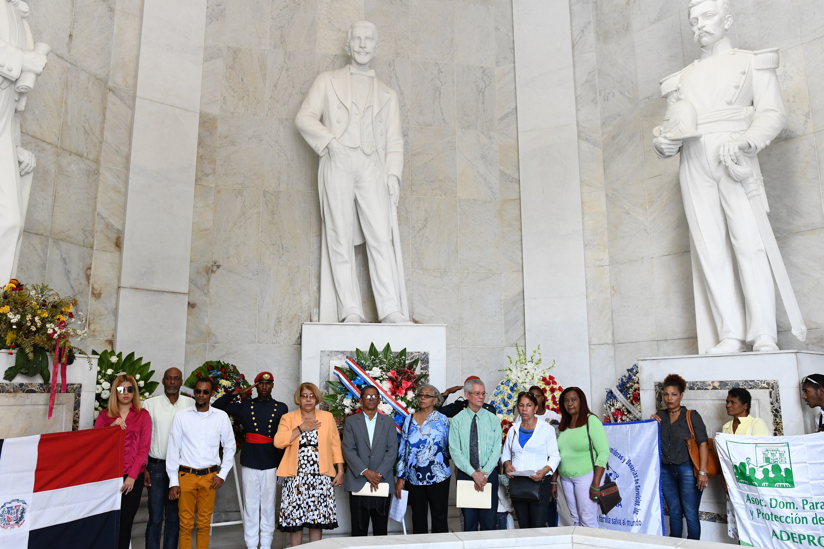 Organizaciones afirman el Estado desampara a los consumidores
