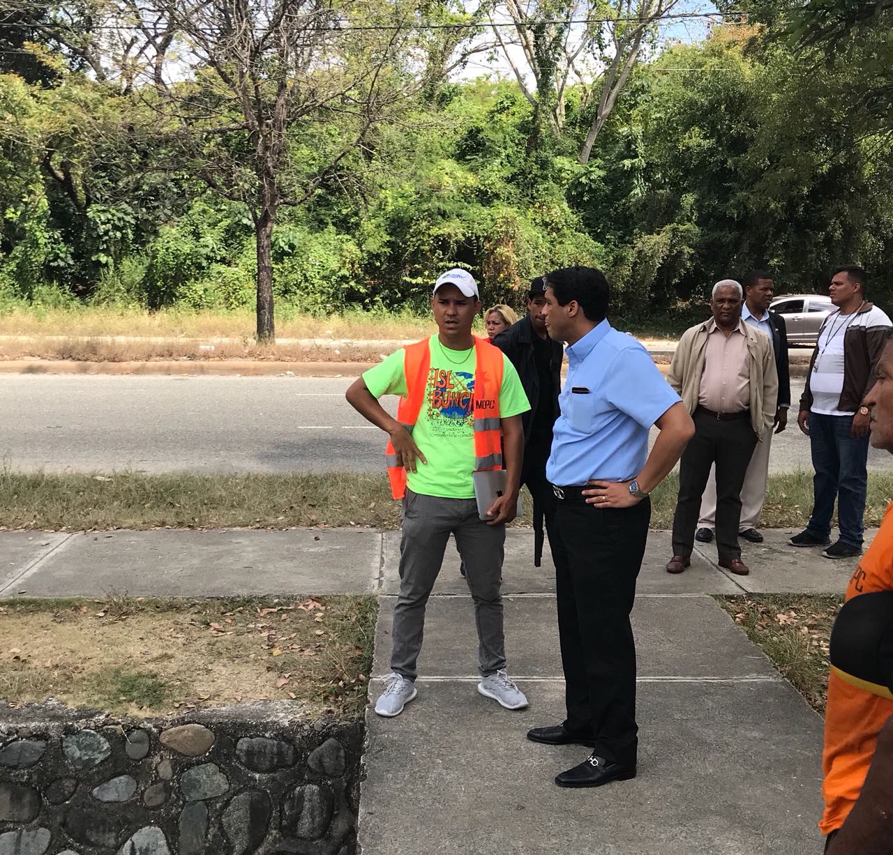 Santo Domingo Este: Limpieza en la Avenida Ecológica