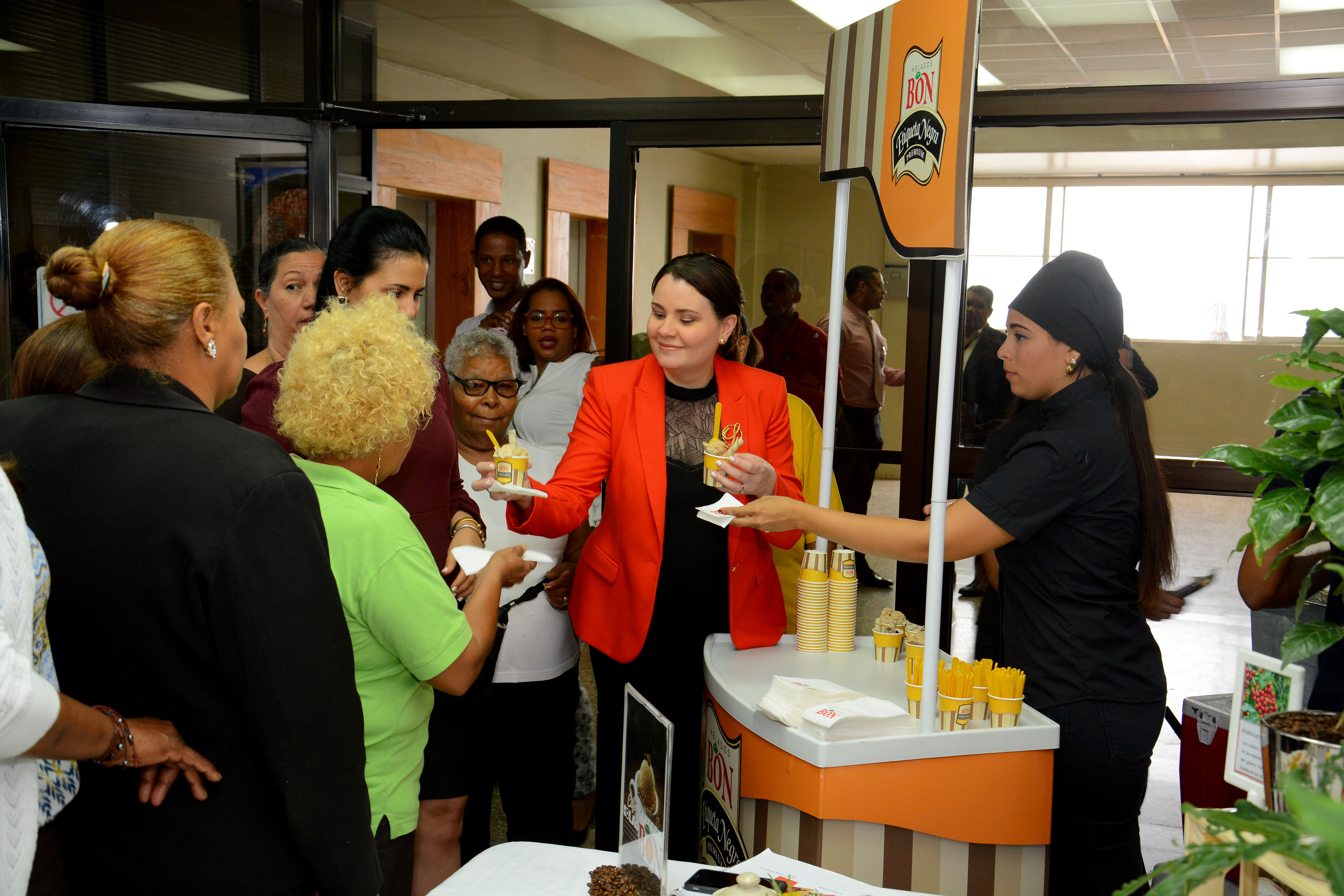 MICM fomenta consumo y comercio en Día Nacional del Café