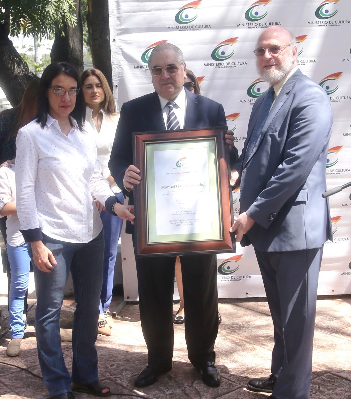 Manuel García Arévalo apoya una alianza pública y privada por la cultura