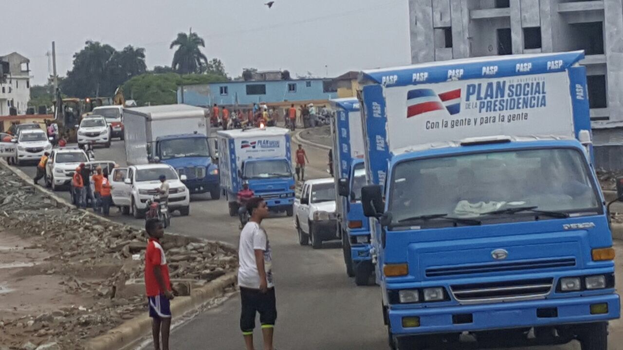 Plan Social va en auxilio de residentes afectados por inundaciones en La Vega