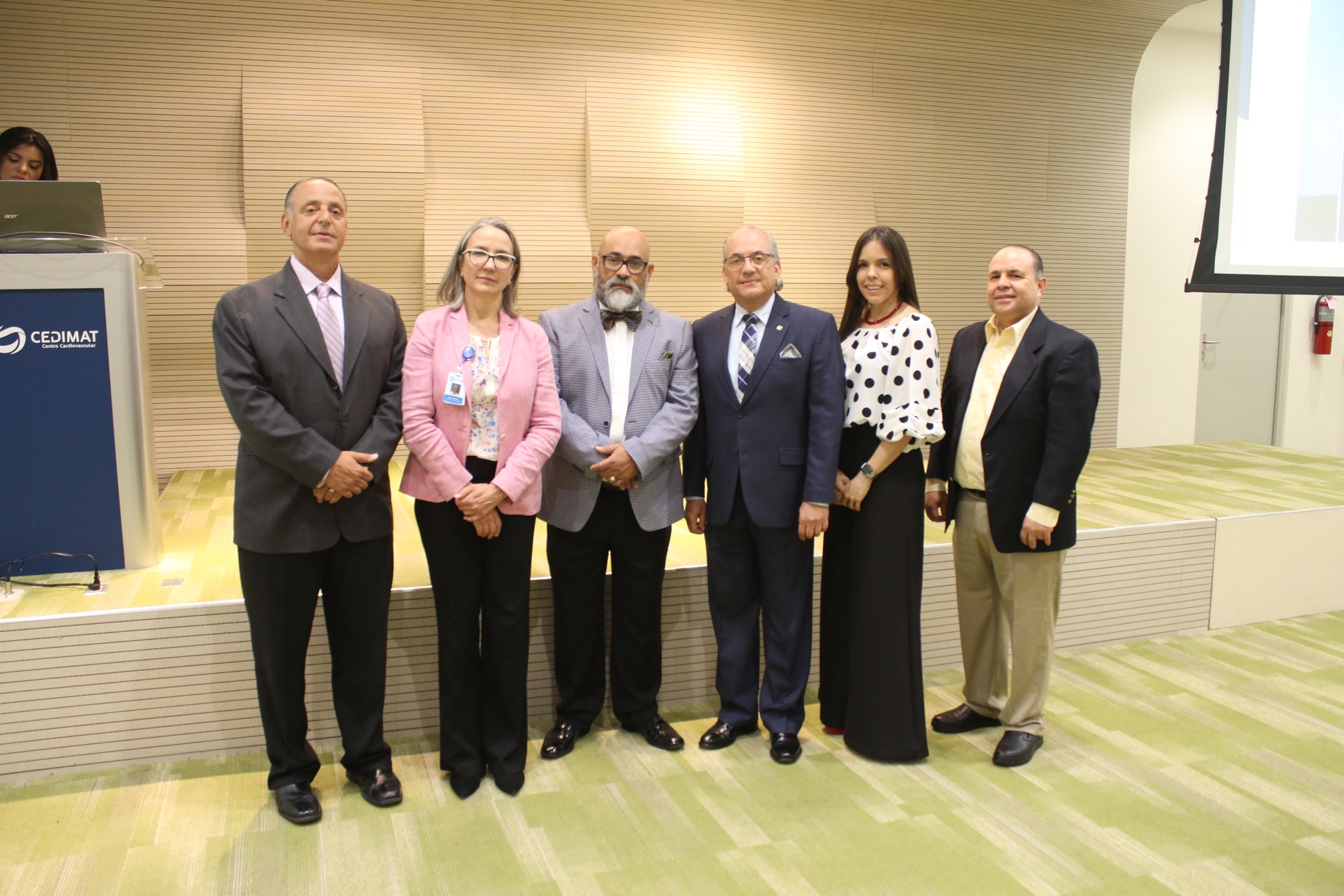 CEDIMAT realiza conferencias para concientizar sobre la endometriosis