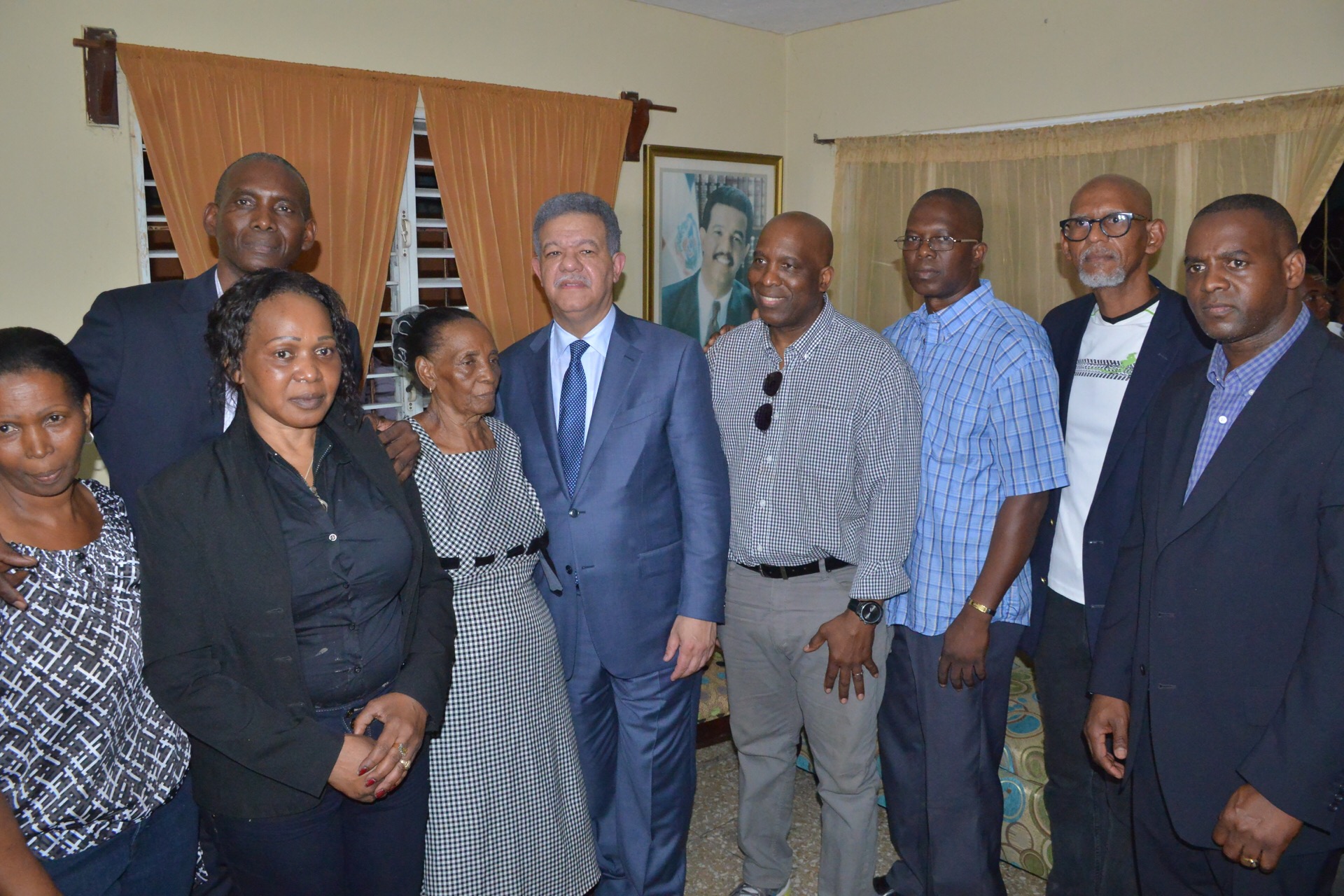 Leonel: "Los partidos  que decidan sus primarias , no una Ley"