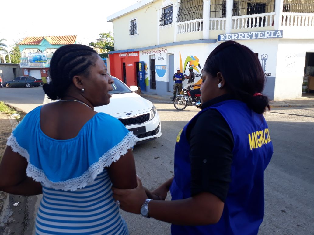 Más de 200 extranjeros detenidos durante operativo en Peravia