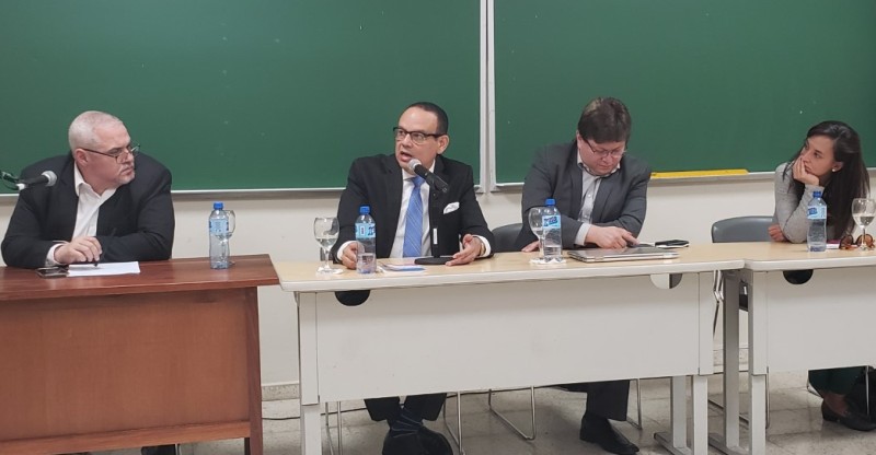 Deploran secuestro e involución de la justicia en manos de los políticos