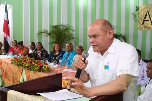 Surge plancha con la intención de dirigir a la ADP