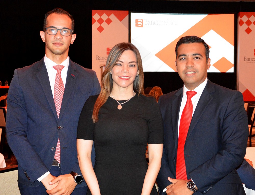 Ejecutivos de Bancamérica presentan nueva APP