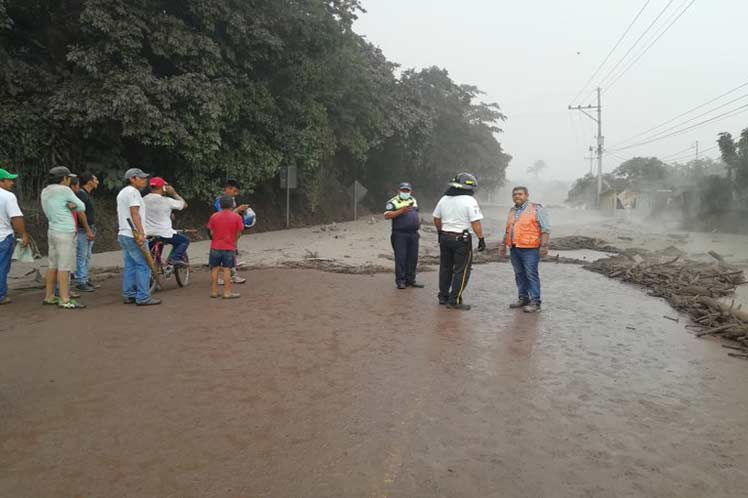 La erupción de volcán de fuego mantiene en vilo a Guatemala