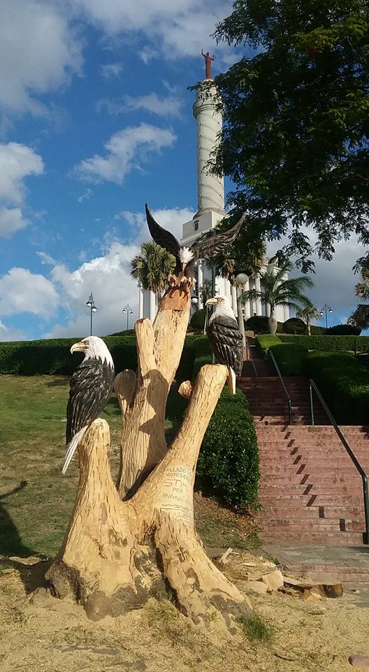 Plazoleta a las Águilas Cibaeñas cautiva a visitantes en el Monumento