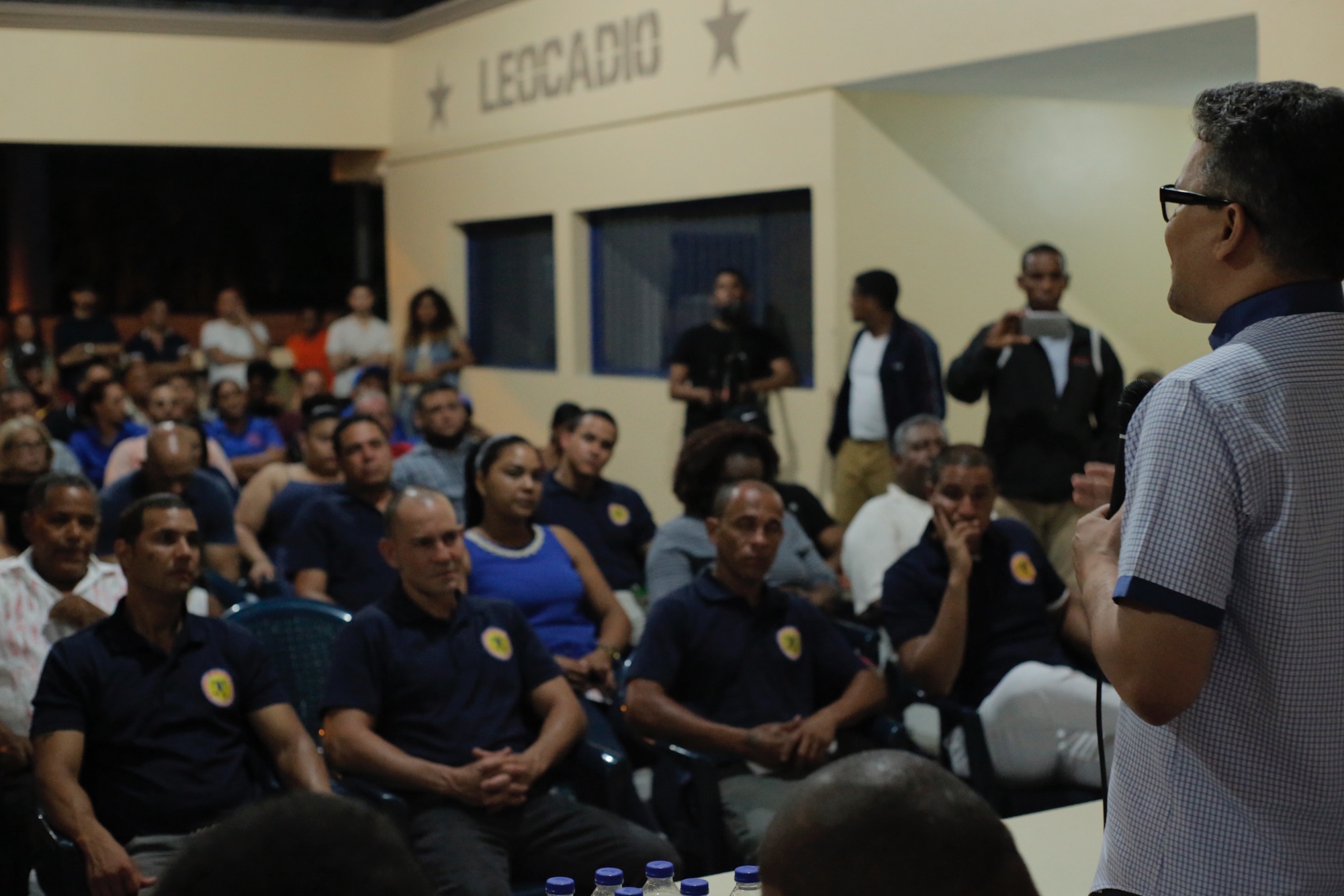 Carlos Peña juramenta seguidores en Santiago