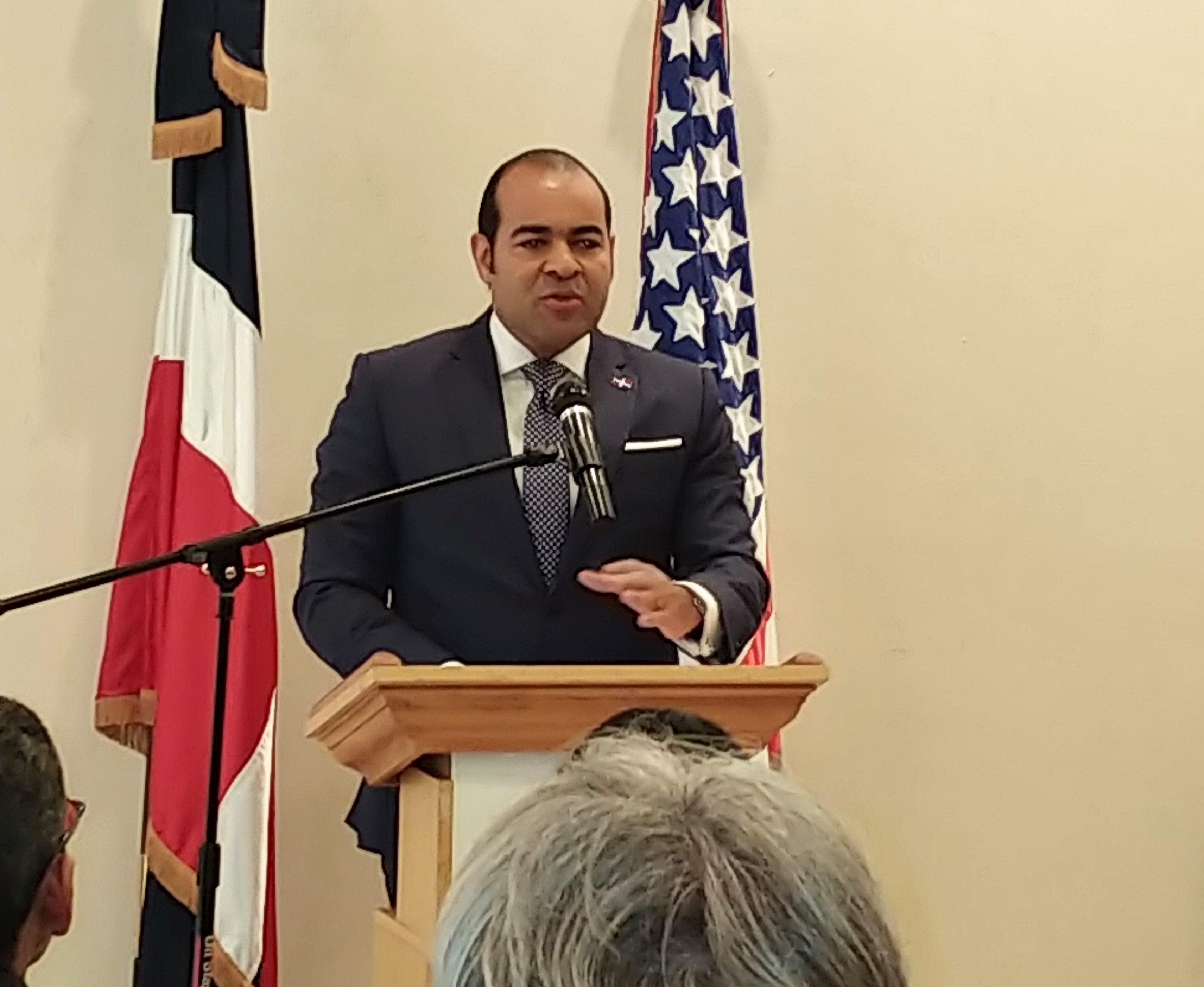 Kalil Michel Presbot define en Florida nuevo concepto Diplomacia en Siglo XXI