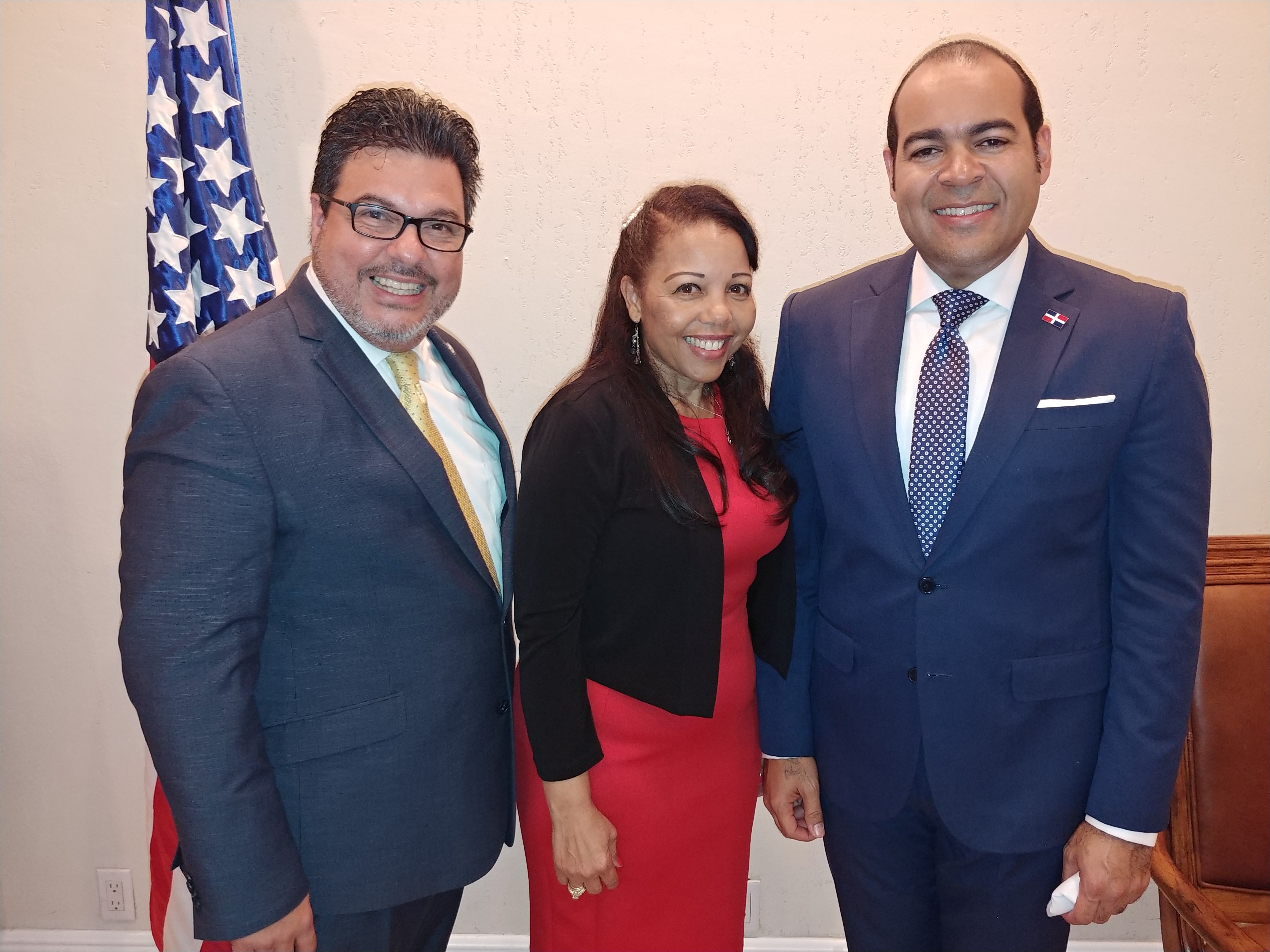 Kalil Michel Presbot define en Florida nuevo concepto Diplomacia en Siglo XXI