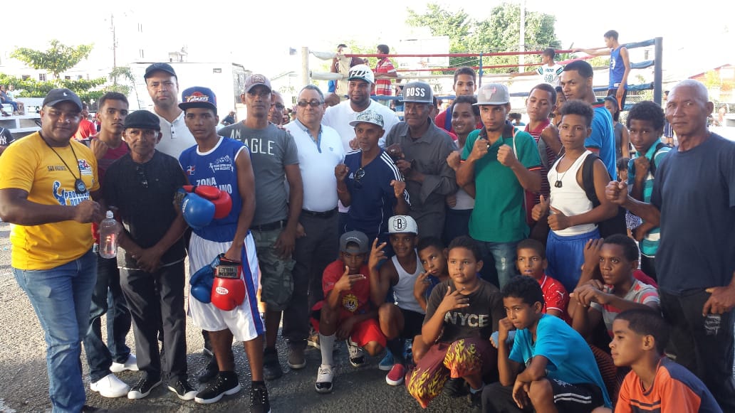 Francomacorisanos se impone a Moca en intercambio boxeo